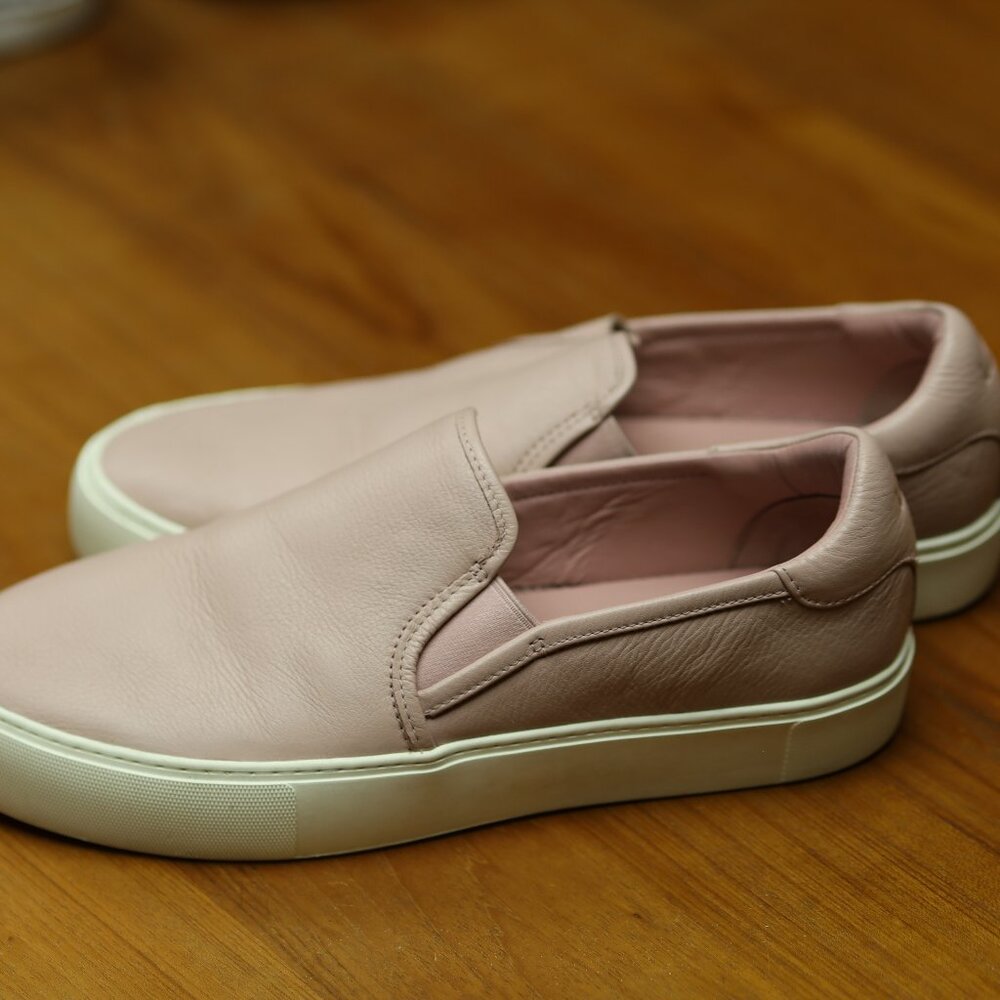 Size 12 Light Pink UGG